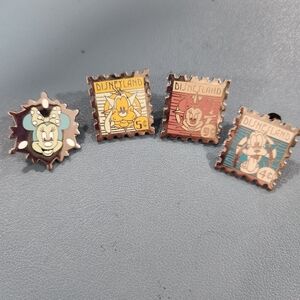 Disneyland Pins and Minnie ✨️